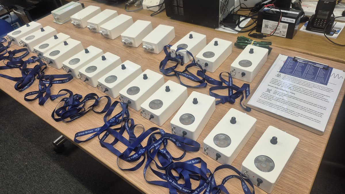 theRSGB's tweet photo. 🕵️Looking for something to do with the family this Thursday 30 July?

Join our 'Find the spy transmitter' activity at @bletchleypark - your task: locate the spy transmitters hidden around the site 

📆When: Thursday 30 July
⏰Time: 10.30am & 1.30pm start times
Spaces are limited to 12 groups per session and are available via https://t.co/XwY8SGNuA3

The activity is free to take part in, however entry to Bletchley Park is required. #RSGBmembers download your voucher for free access to the RSGB National Radio Centre and the historic site at https://t.co/oBKXe1WEYn

#amateurrradio #hamr #STEM #MiltonKeynes #SummerFun #FamilyFun #SpyActivity #SummerHolidays
