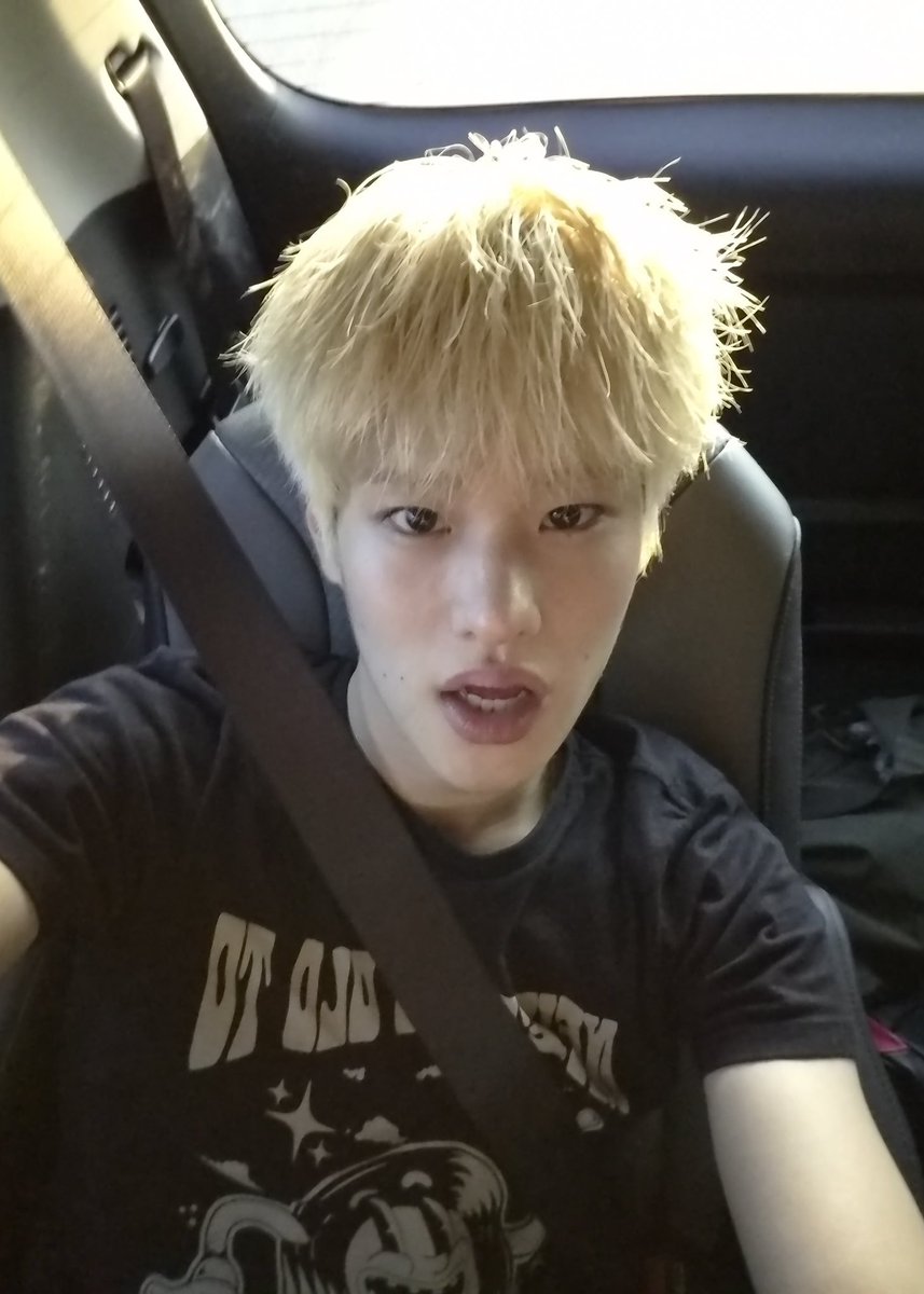 _notyourpeach's tweet photo. how to ถ่ายรุปยังไงให้ออกมาเคะแบบนิ
1.เปนเคะ https://t.co/gkLfAC9OLR