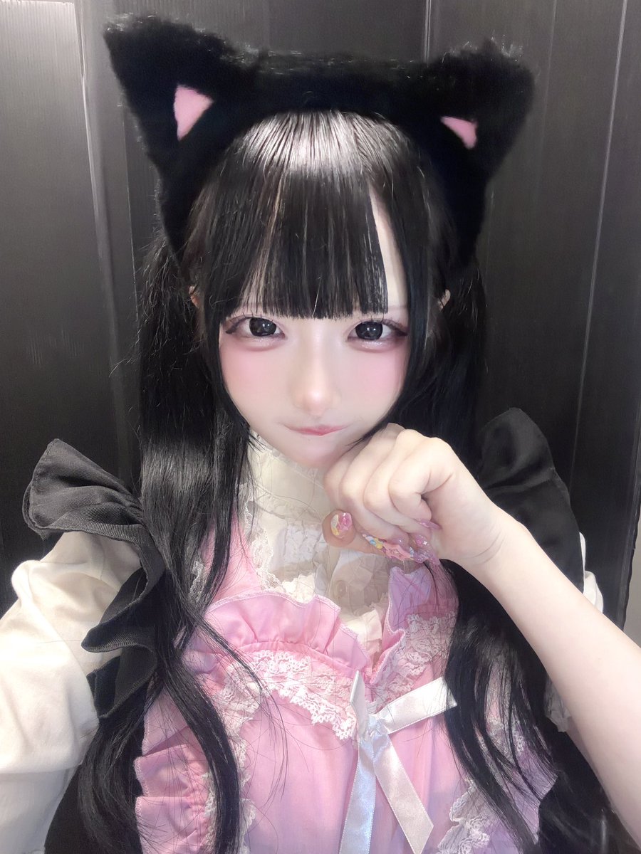 seina_tsukino's tweet photo. TBS系火曜ドラマ『君の好きは無敵』に、メイド役として事務所の後輩・こんちゃん@ka7ta_macaron と出演させて頂きました🎀

エキストラとして出演させていただき、活動をして初めてのテレビ出演です❕✨
2年目に入って早速新しいことに挑戦でき、貴重な経験をさせていただけてとても嬉しかったです♬⬇️ https://t.co/N9HKR3AhPD