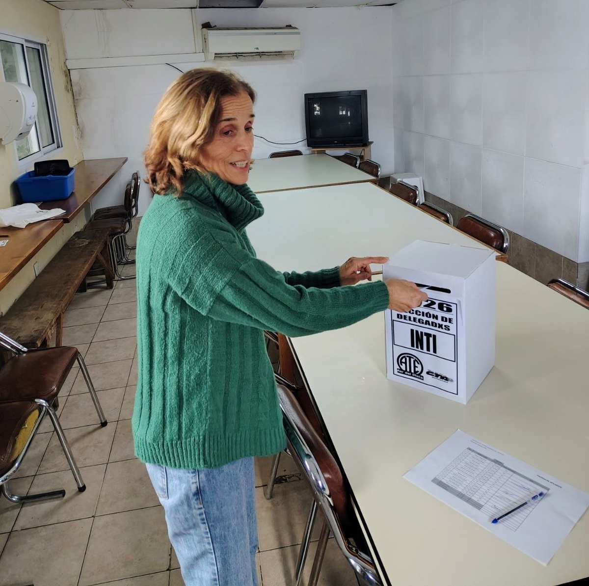 atemdp's tweet photo. En el día de hoy realizamos las elecciones de delegadxs en INTI Mar del Plata, resultando electo el compañero Eduardo Fiadino.

Seguimos resistiendo el ajuste con organización y lucha. https://t.co/ziYPeT1cZp