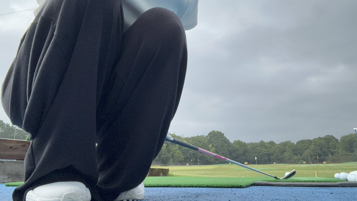 bomi030's tweet photo. 大雨の合間を縫ってゴルフ練習🏌️‍♀️ https://t.co/ZZz2qM1oTf