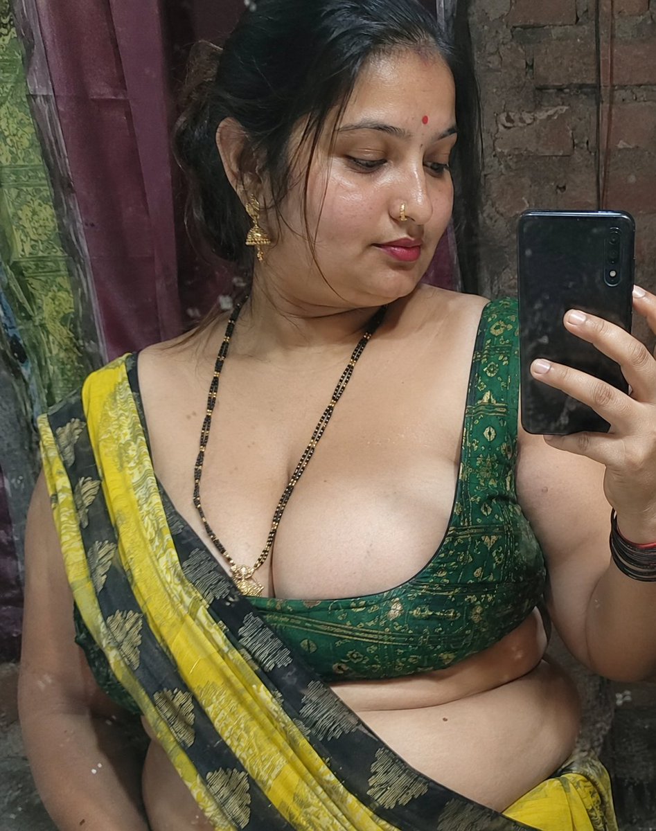 Oggy55982's tweet photo. Good night x hot night 🔥 #hot #sexy #amma #mom #mummy #anty #bhabi #boudi #milf #bigboobs #boobs #ass #milk #deshi #deshianty #deshichudai #momson https://t.co/j4hUqPXUkm