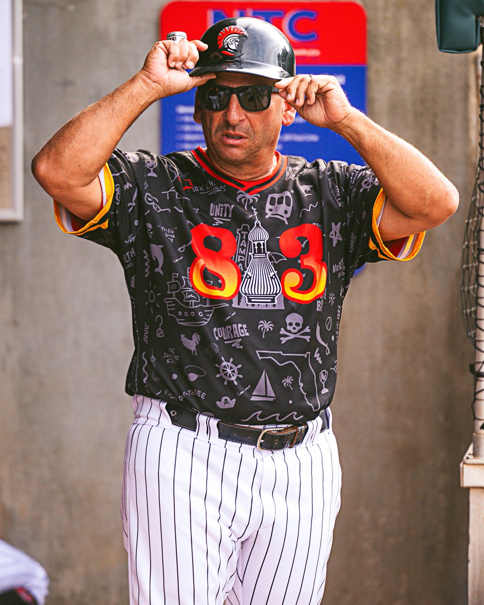 UTampaBaseball's tweet photo. Eight rings. Three straight. One birthday king. 👑🏆

Happy birthday, Coach Joe Urso!

#StandAsOne🛡️ #TampaBaseball⚾ https://t.co/pmROTeRs4q