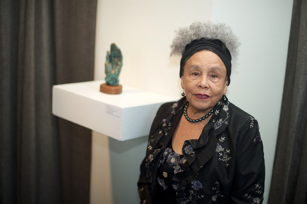IntSculptureCtr's tweet photo. Betye Saar, innovative artist who ushered in the development of Assemblage art, died at 99 in Los Angeles on July 26. 

The ISC remembers Betye Saar for all she contributed toward the field and send our deepest condolences to her friends, family, and loved ones. https://t.co/bW9Kt6T1C0