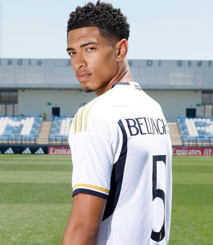 AlwaysBetOnIO's tweet photo. My Favourite people/characters to get to know me a thread:

1. Football: Djed Spence, Kylian Mbappé, Jude Bellingham, Erling Haaland https://t.co/PRYGA57QUW
