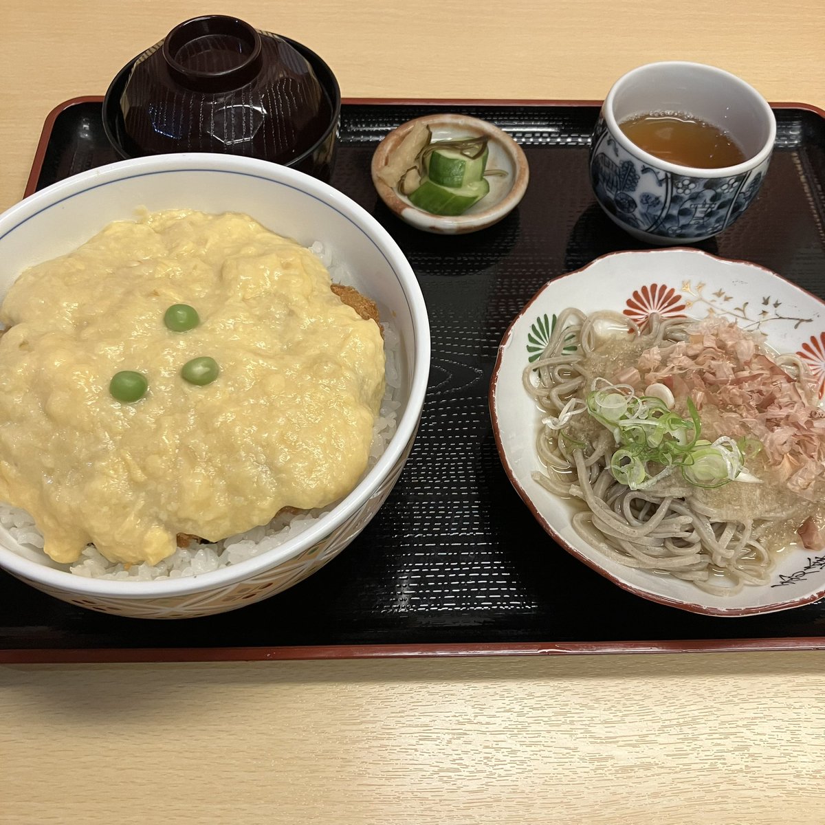 b_oz3dg's tweet photo. このタイプのカツ丼好きすぎる😸 https://t.co/JHcNgVEJtK