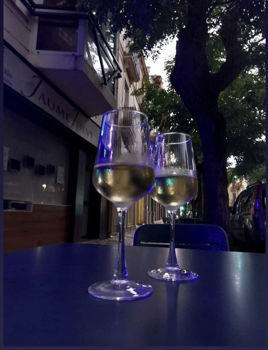 PubSancho's tweet photo. 🥂 https://t.co/N5BbyxqSoE