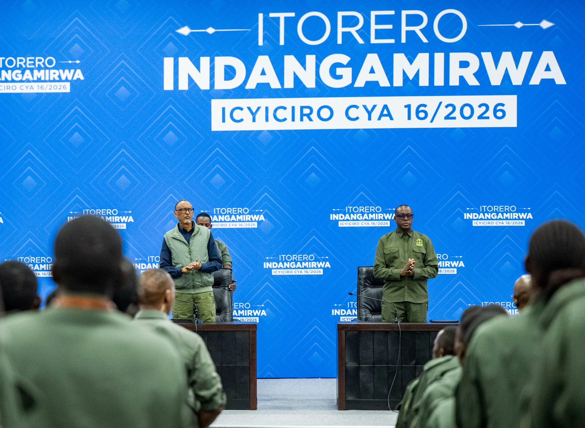 UrugwiroVillage's tweet photo. President Kagame has arrived at the Gabiro Combat Training Center for an interactive #MeetThePresident session with participants of the 16th cohort of Itorero Indangamirwa. Watch President Kagame's speech live now:  https://t.co/sfMkwaE7fF https://t.co/xg6IiTClMz