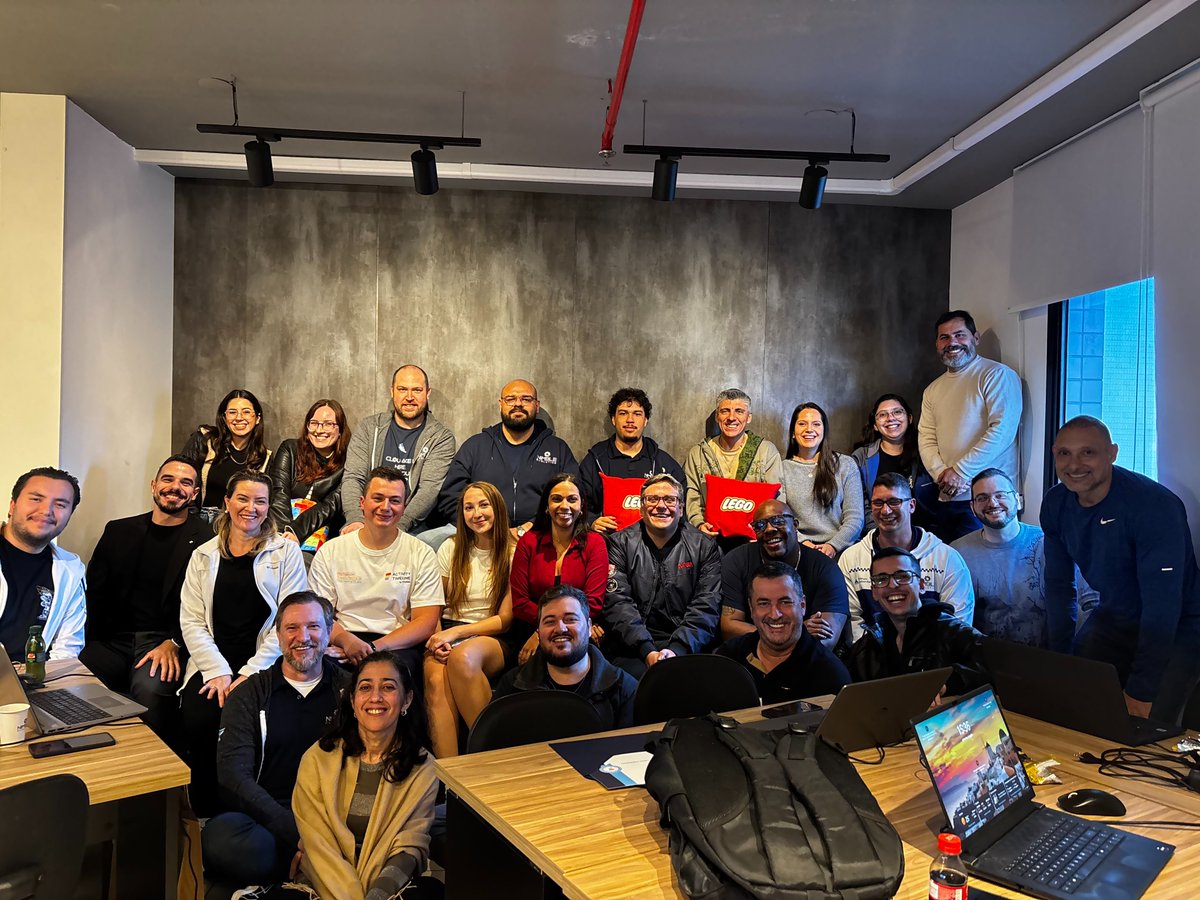 ReliexSolutions's tweet photo. The Reliex team landed in SΓ£o Paulo for an intensive workshop with Nimble Evolution's Sales & Technical teams.
In-person training takes more effort. Always worth itπ€
#Atlassian #Jira #Reliex #NimbleEvolution https://t.co/jhAgO7yKsX
