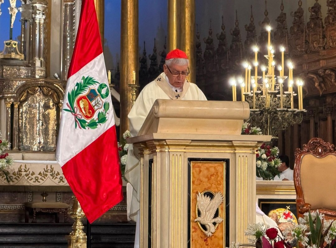 RoyAlta_Peru's tweet photo. El Monseñor Carlos Castillo lee los nombres de las personas asesinadas por agentes del estado en los últimos 5 años.

La Iglesia Católica defendiendo La vida. https://t.co/YNZbcWxeBp