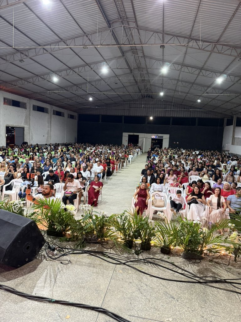 PrLuisGoncalves's tweet photo. Campal abençoada, igreja reavivada e 70 batismos para a glória de Deus. https://t.co/Msq6NGn7V7