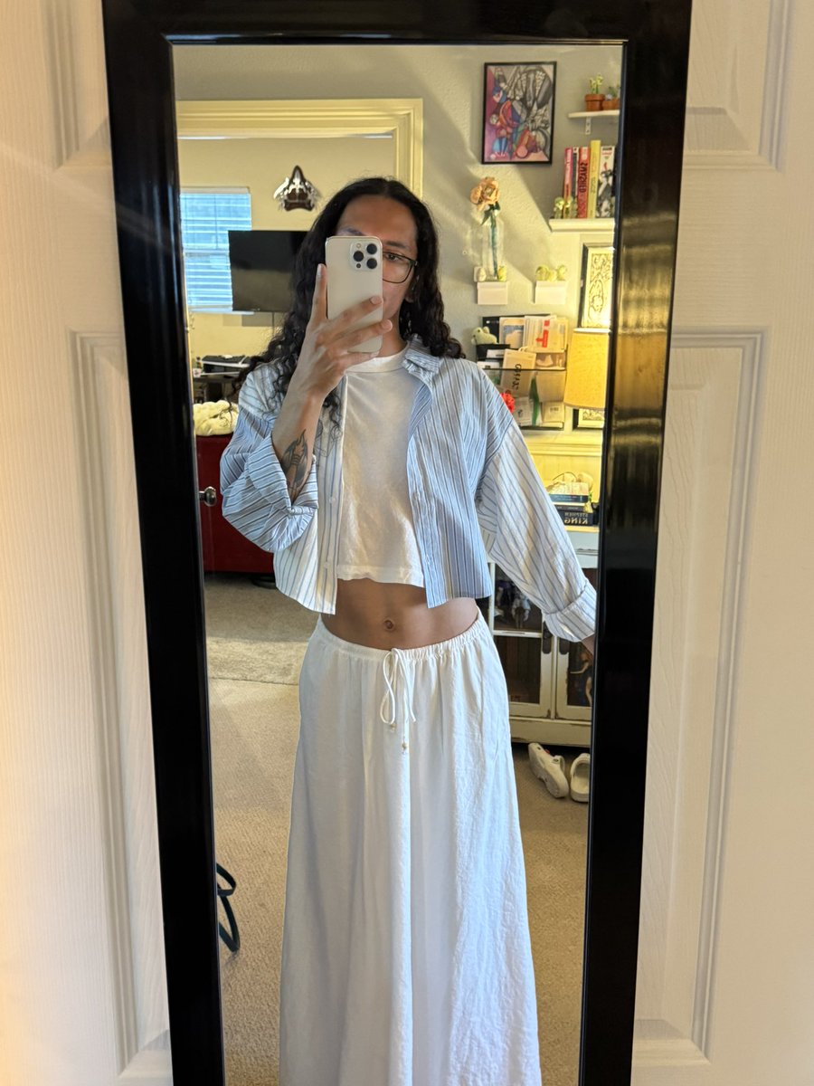 Y_not__'s tweet photo. first up-cycled shirt i made this weekend  😮‍💨 https://t.co/QiCaRn2OJr