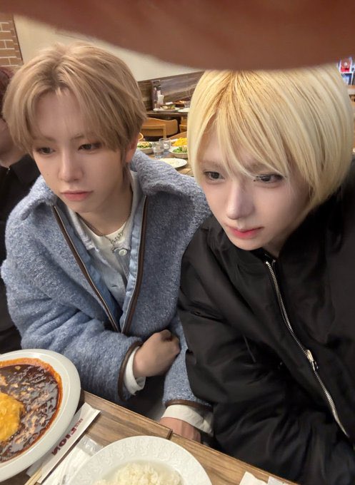 snfjdnu's tweet photo. 당사자도인정한최고의얼굴합
”눌쳥♡“ 하실분 https://t.co/0ZDr1PpUsE