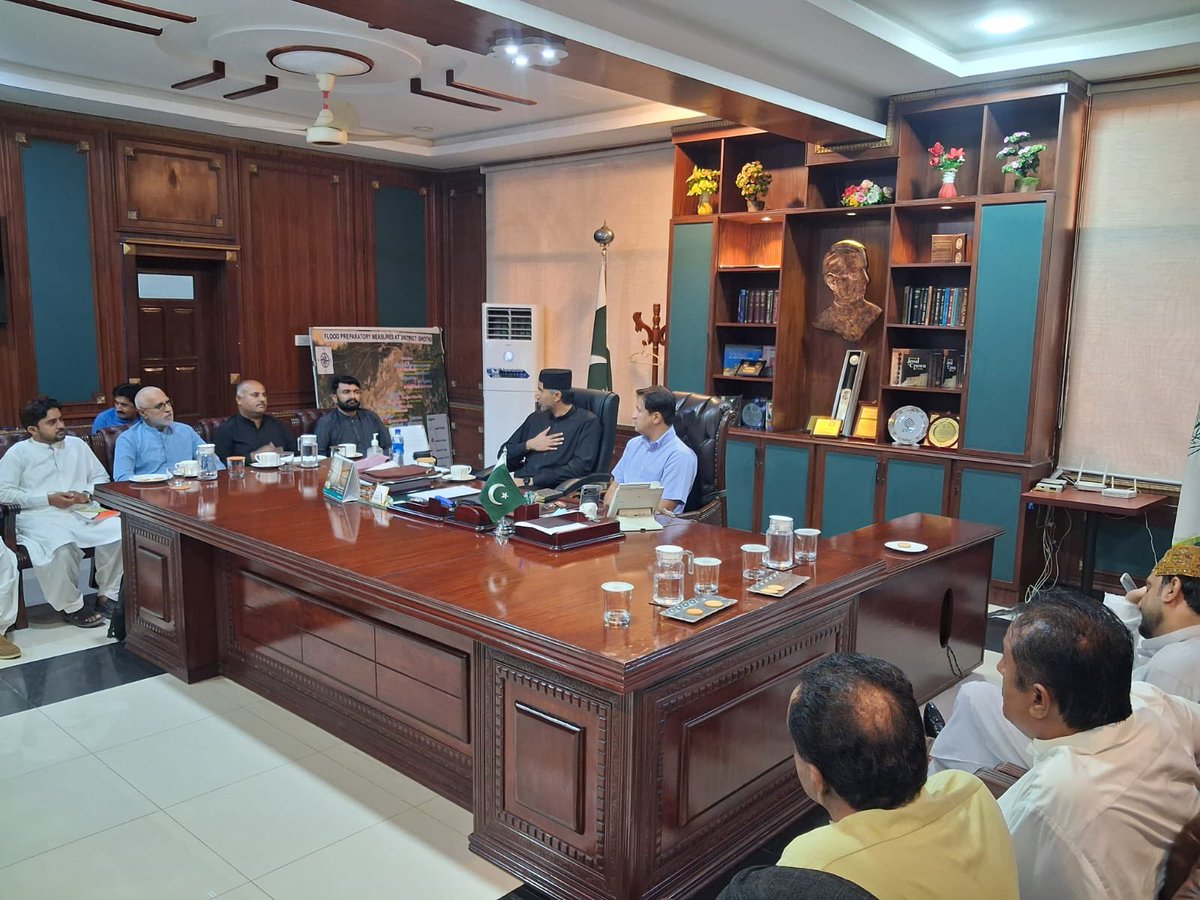 BangulKhanMahar's tweet photo. Held a productive meeting with representatives of NGOs from across District Ghotki to discuss practical initiatives for public welfare. Strong coordination between public institutions and civil society is essential to improve education, healthcare, social services, and support for vulnerable communities.

Together, we can make a meaningful difference for the people of Ghotki.

#Ghotki #PublicService #CommunityDevelopment