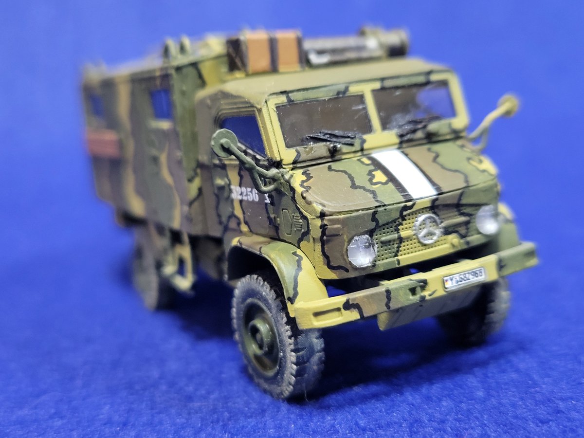 ar_arcadia's tweet photo. 1/72 AceModels S404 ウニモグ マップ仕様完成〜！
アフリカ傭兵編でバンバラの大統領を逃がす為にシン達が乗り込んだトラックですね〜。運転手のマップ仕様のつもりで作成しました。
小さい部品がミッチリ組み合わさってて折れるわ、外れるわ、無くすわで、久々のAFVでしたが大苦労でした…
#エリア88 https://t.co/09ufJW1eY2