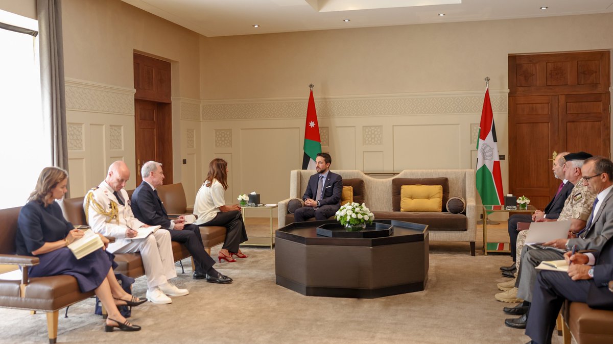 RHCJO's tweet photo. His Royal Highness Crown Prince Al Hussein, the Regent, meets with France Minister Delegate for the Armed Forces and Veterans Alice Rufo at Al Husseiniya Palace, where they discuss the latest regional developments and ways to enhance defence cooperation between #Jordan and #France.