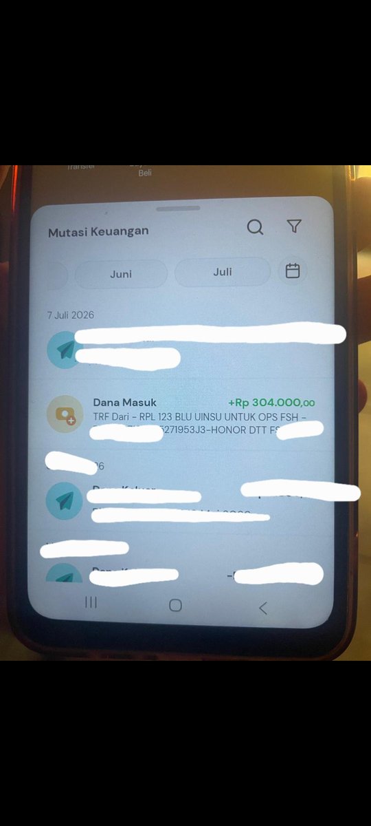MUHAMMADTV1's tweet photo. @Gerindra Min gaji UIN dosen tidak tetap ini min bisa di gedein? 300.ribu persemester
Padahal pengabdian sudah jalan 7tahun, setidaknya diikutkan sertifikasi min https://t.co/B1rVbotXa6