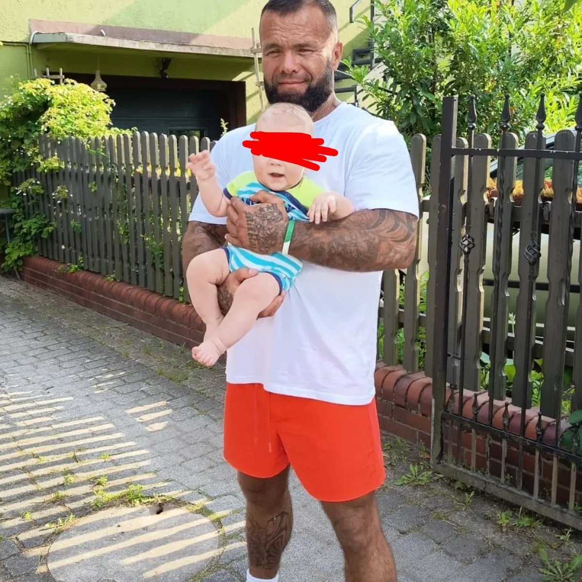 aleksthgrt's tweet photo. I want to express my full solidarity with and 100% support for the Polish kickboxer Adam Cybiński that intervened against the unruly and immoral Ukrainian illegal immigrants in Wrocław.🇵🇱🇷🇺 https://t.co/1qunPelaU9