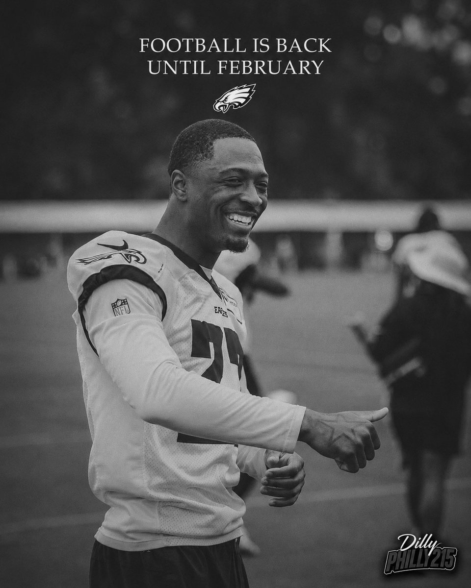 DillyPhilly215's tweet photo. Eagles players have officially reported to training camp. Football is back and from here on out, it’s all eyes on February⏳✨

#FlyEaglesFly https://t.co/KkglGsKlsR