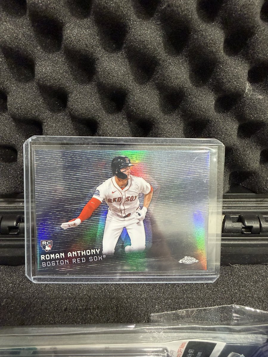 FirstDueCards's tweet photo. @cardboardbst @lbomz15 $200 shipped https://t.co/N90TVlnQbs