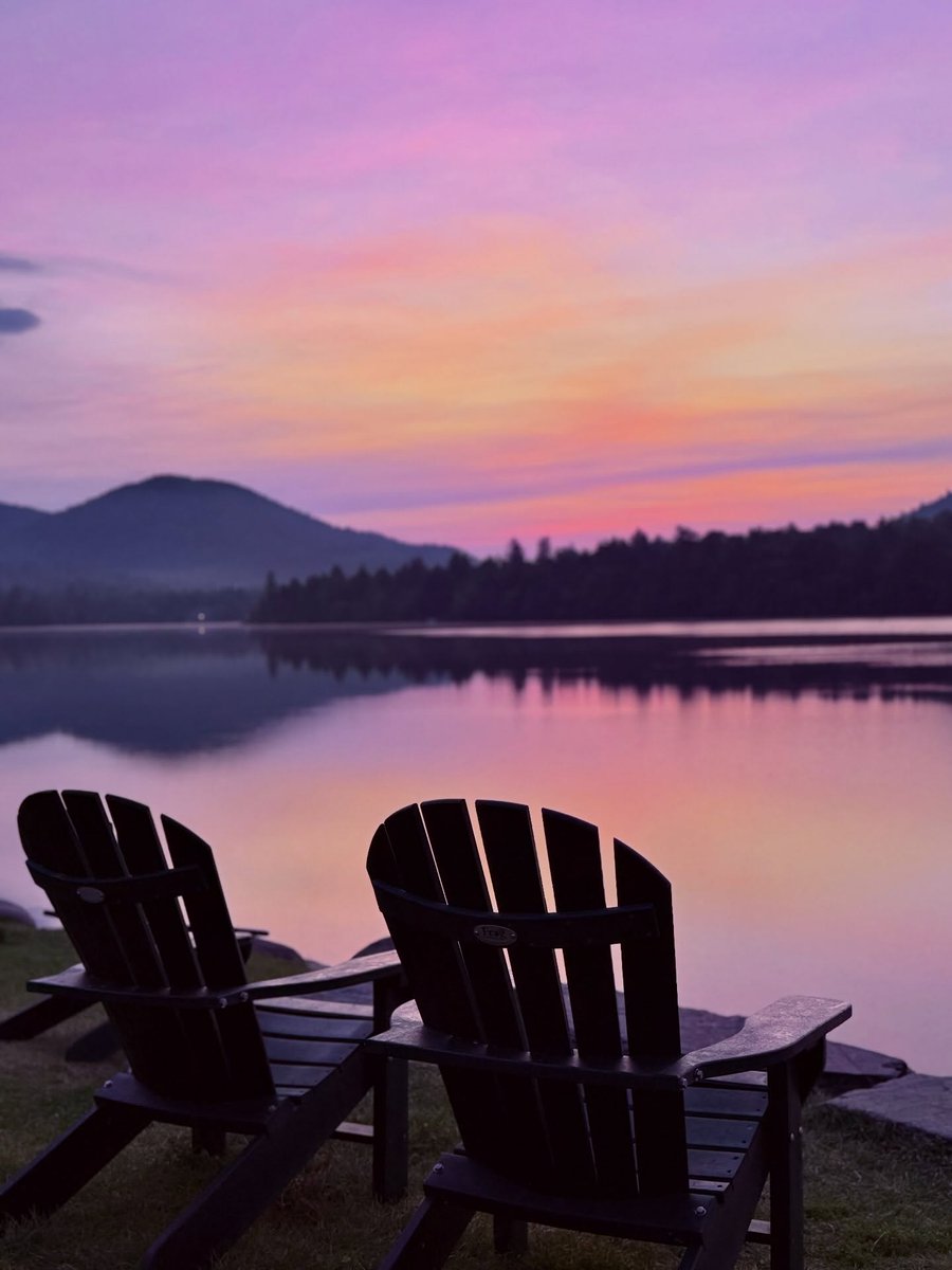 Meganm5fe's tweet photo. Does this scene make you feel relaxed or tense? https://t.co/OTwyUMmf1L
