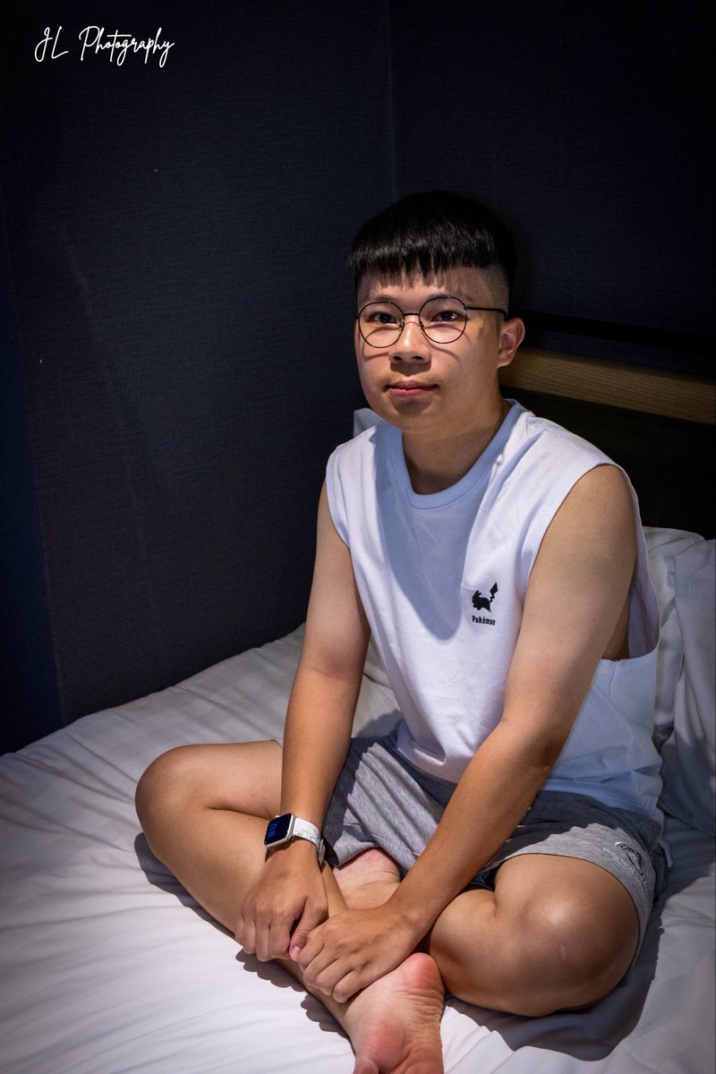 default_623's tweet photo. 難得上來跟大家報ㄍ平安
最近工作太忙，也什麼跟朋友聊天
一回家看到主人還醒著就會想蹭蹭
(´･ω･`)

這次感謝 @jl_photostudio 找我拍照！
其他照片之後再慢慢放上來(=ﾟωﾟ)ﾉ https://t.co/xCGvQF7XVP