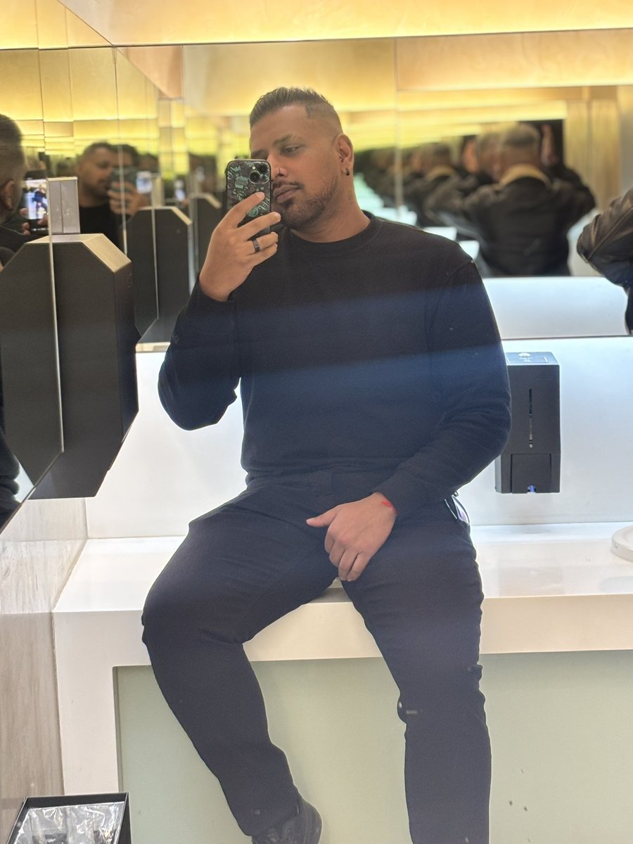 KhivZo's tweet photo. Remember, the only penis that matters is your happiness 🫡😅 https://t.co/2uk3FQg2St