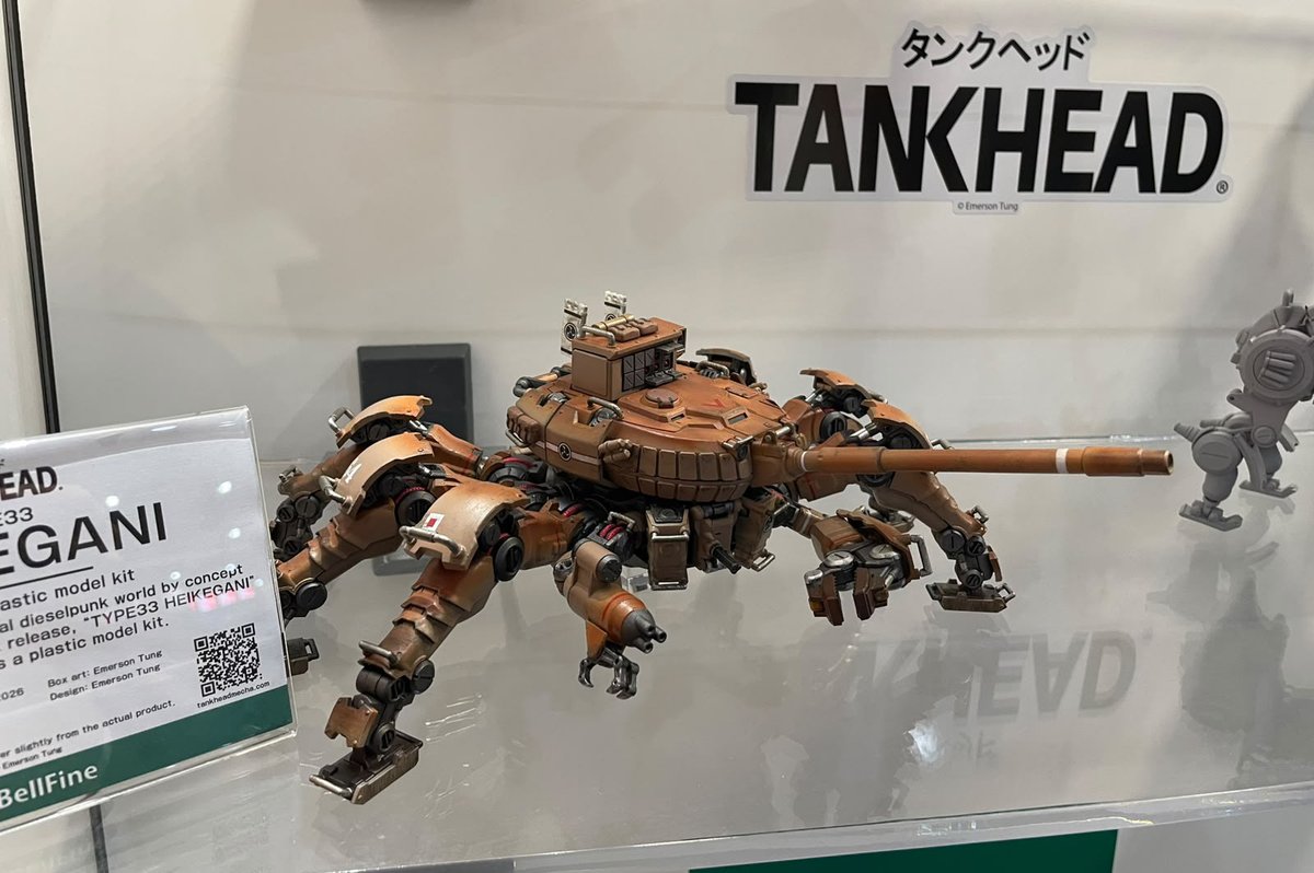 tankhead_mecha's tweet photo. More photos of the Type 33 painted prototype and the recently unveiled Tank Kong 2 prototype from San Diego Comic-Con this weekend, shown off at the @bell_fine booth! 

These will be 1/48 scale fully posable model kits.

Which tankhead should we turn into a model kit next? https://t.co/KHRmhPzQFy