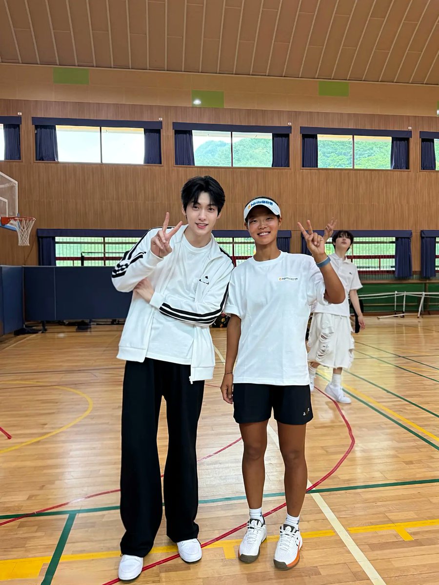 plusoo345's tweet photo. 길고 하얗고 잘생김 https://t.co/9NxT8qqOz1