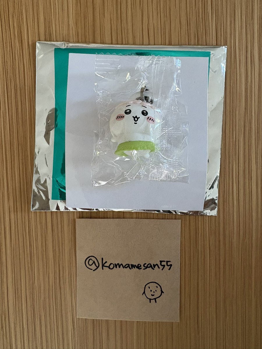 komamesan55's tweet photo. 映画 ちいかわ 入場者特典 第1弾 チャームミニフィギュア 交換

【譲】   ちいかわ

【求】   ハチワレ

郵送交換希望です。
右眉の辺りに初期傷で茶色い汚れが少しあります。
検索からもお気軽にお声掛けください。 https://t.co/mmxm4G5625