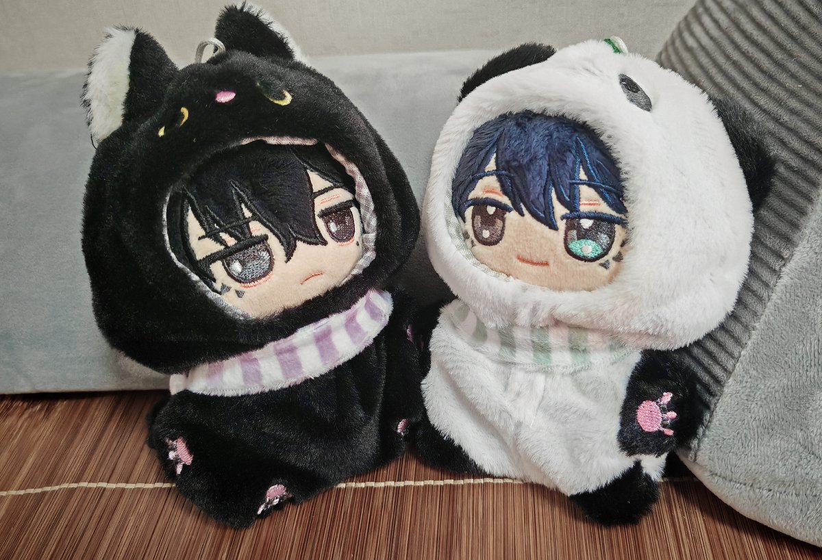 Flaw_Eight's tweet photo. The clothes are cheap, but still very cute. https://t.co/EbhSekYW7o