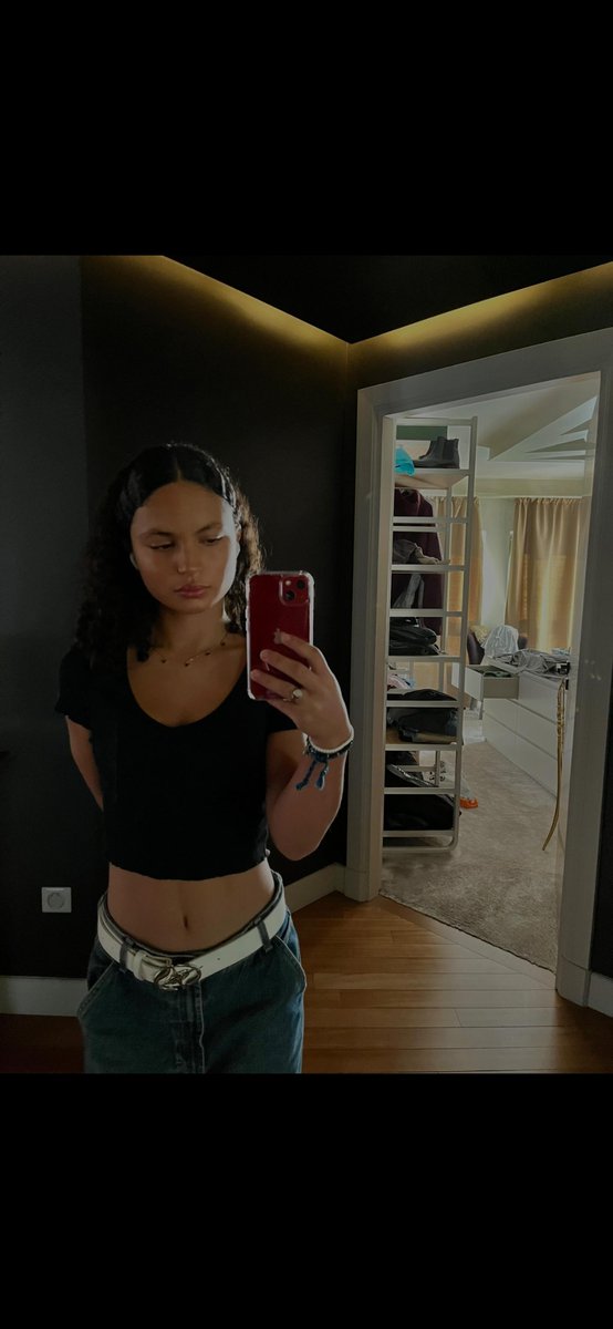 Deessesarah2c's tweet photo. A genoux et raque sans discuter petite salope ! #soumis #fetichiste #moneyslave https://t.co/lFf3xc4uHA