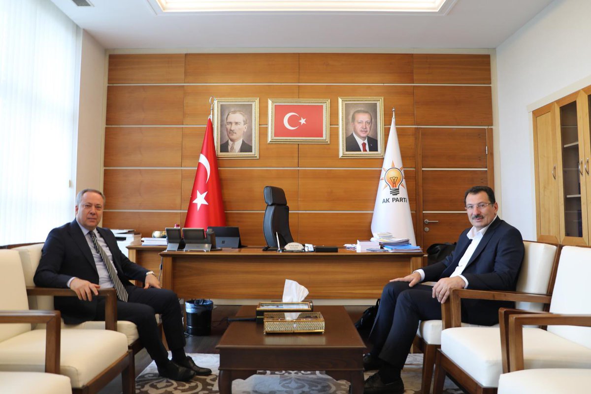 muratkayatr54's tweet photo. 📍AK Parti Genel Merkez. 

AK Parti Genel Başkan Yardımcımız ve Seçim İşleri Başkanımız Sayın Ali İhsan Yavuz’u Genel Merkezimizde ziyaret ettik.

Nazik kabulleri ve samimi ev sahiplikleri için kendilerine teşekkür ediyorum.

@aliihsanyavuz54 https://t.co/MOHYO5BlvS
