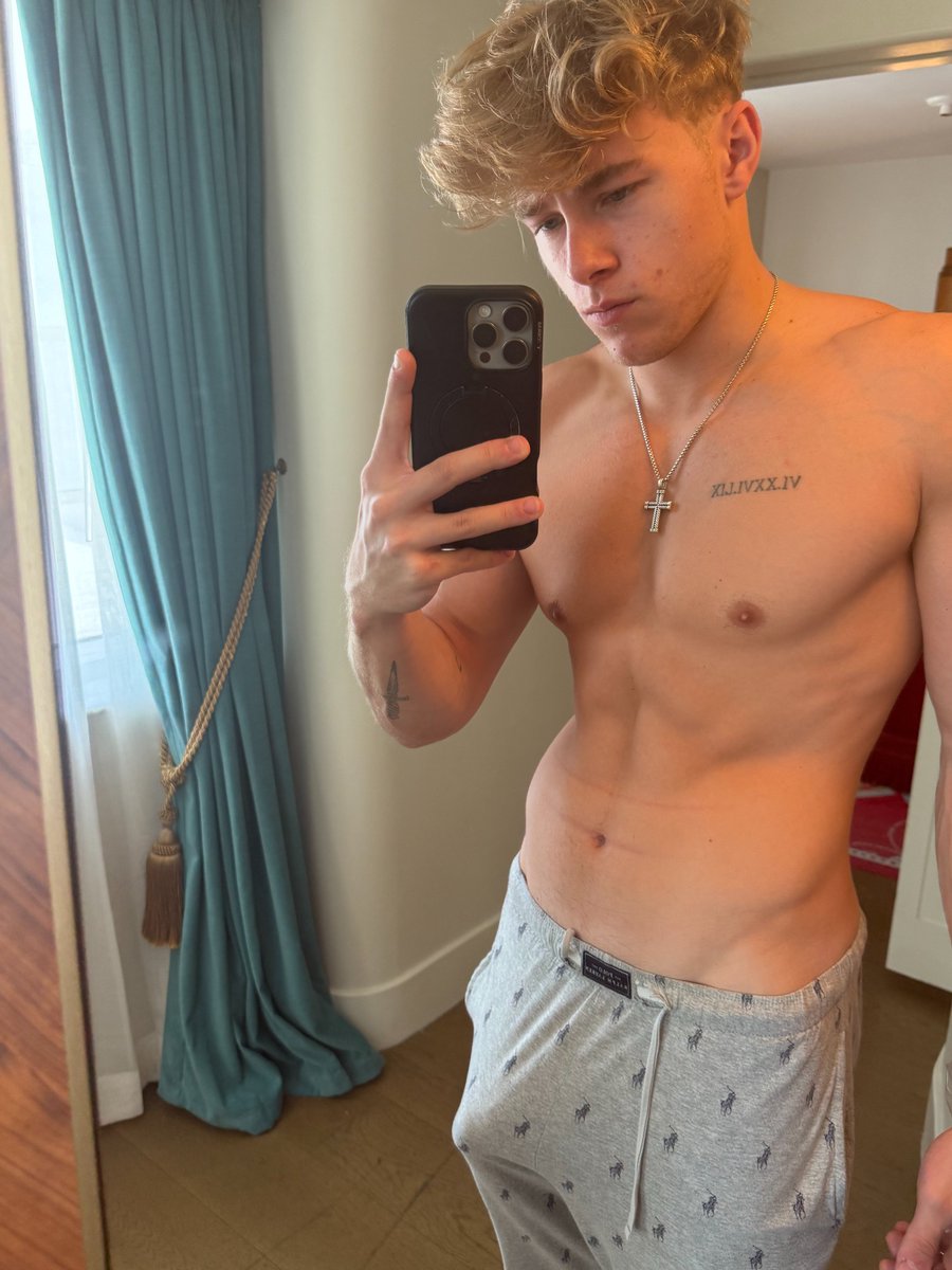 itschaseboy's tweet photo. I knew this one would make someone pause 😏 https://t.co/7BknBIs2w5