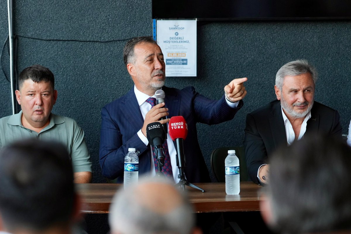 BBvolkanyilmaz's tweet photo. Sabiha Gökçen Havaalanı Taşıma ve İşletme Kooperatifi’nde kıymetli taksi esnaflarımızla bir araya geldik. 

SAWKOOP Başkanı Ahmet Çavuş’a, Serkan Oto Sahibi Serkan Ayvaoğlu’na ve tüm esnaflarımıza teşekkür eder, hayırlı işler dilerim. https://t.co/DjHc1xQl52