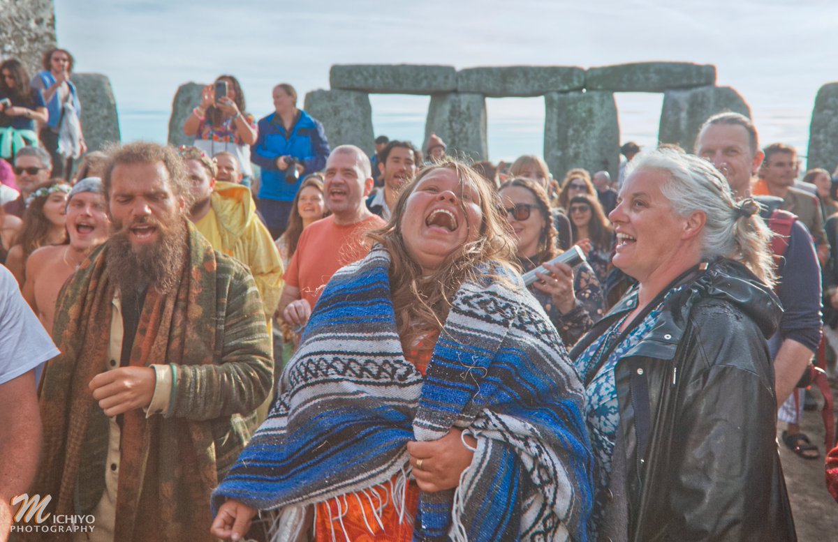 MichiyoPhoto's tweet photo. Returning to Stonehenge in 2026, I witnessed social media bringing Stonehenge to different audiences and breaking down stereotypes, encouraging people from diverse backgrounds to explore historical sites and heritage practices across the world. #stonehenge #summersolstice https://t.co/dQSHl5utjz