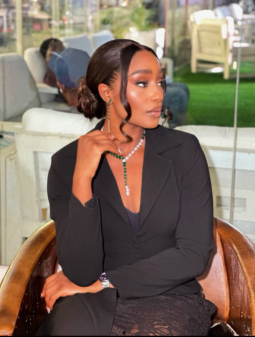 Mirabe_d's tweet photo. Sheba's greatest achievement isn't just what she didβit's that the people living with her are the ones praising her. That kind of respect can't be forced; it's earned. Keep leaving your mark, Queen! πβ¨
#BBNaija #BBNaija11 #TeamSheba https://t.co/4BD7XH3Hg7