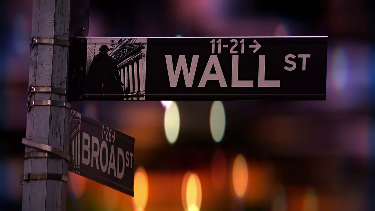 theoraclegrid's tweet photo. Wall Street's AI debate is evolving.

Investors are shifting focus from AI adoption to the economics behind it, questioning whether massive infrastructure spending can continue delivering attractive returns.

#AI #WallStreet #Semiconductors #TechStocks #Investing #OracleGrid https://t.co/A3iL2Zkv1w