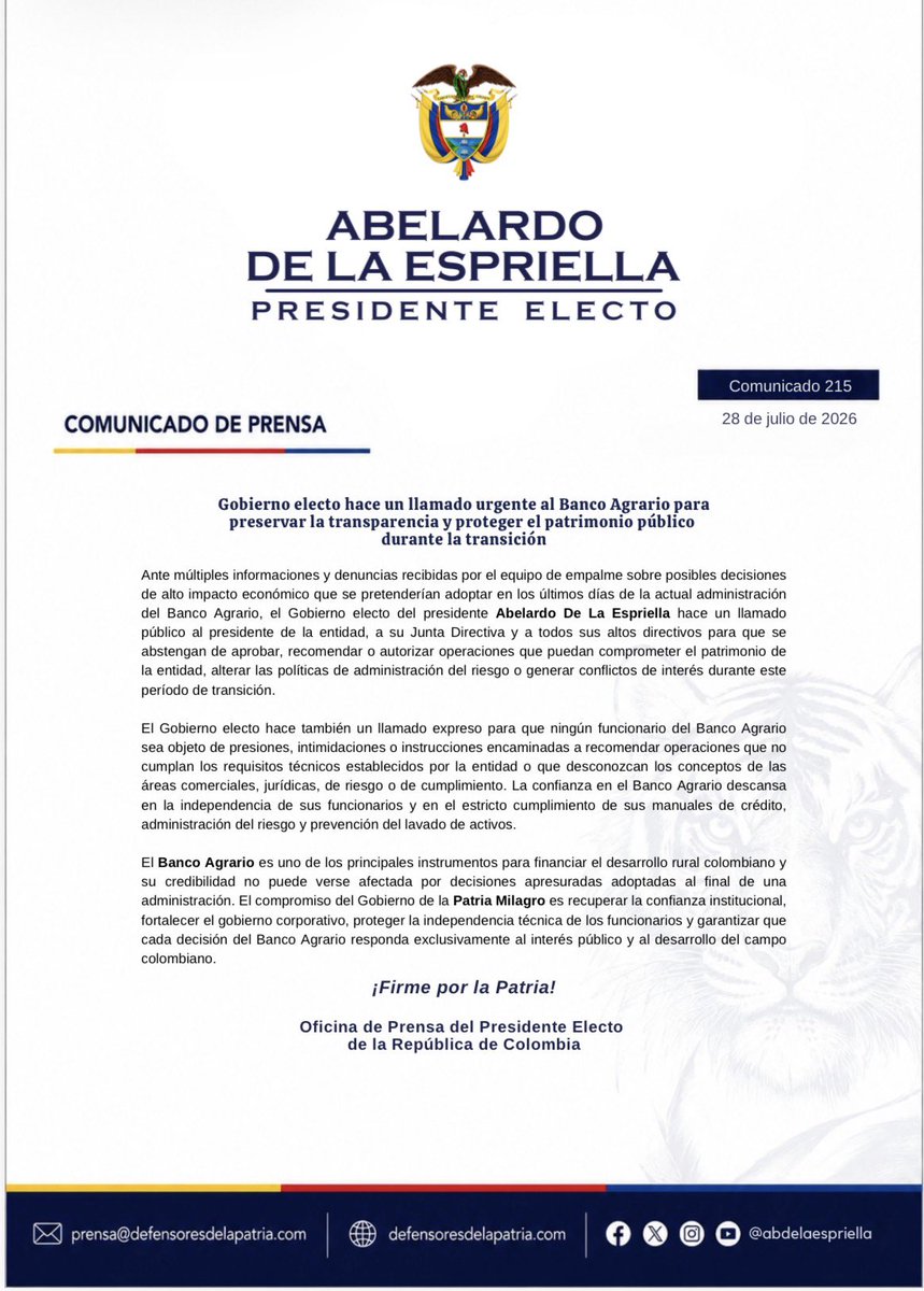 defensoresco's tweet photo. #ATENCIÓN | El Gobierno del presidente electo de Colombia, Abelardo De La Espriella (@ABDELAESPRIELLA), hizo un llamado al presidente, la Junta Directiva y a los altos directivos del Banco Agrario para preservar la transparencia, proteger el patrimonio público y abstenerse de adoptar decisiones que puedan comprometer la estabilidad de la entidad durante el proceso de transición.

Asimismo, exhortó a garantizar la independencia técnica de los funcionarios y el estricto cumplimiento de los procedimientos internos, evitando presiones o actuaciones que puedan afectar la adecuada administración del riesgo.