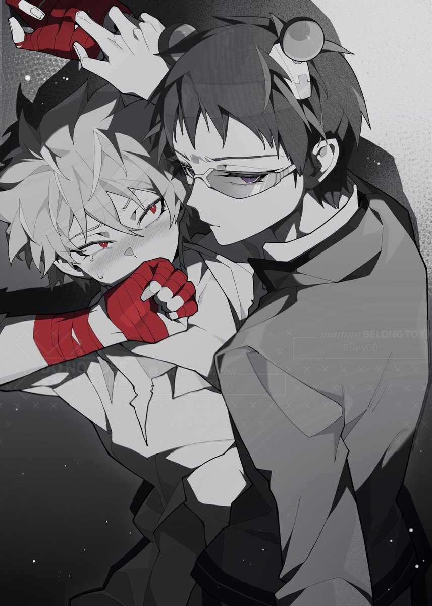 SOMYSTERY_'s tweet photo. 視線 https://t.co/jQ3zHYyWHh
