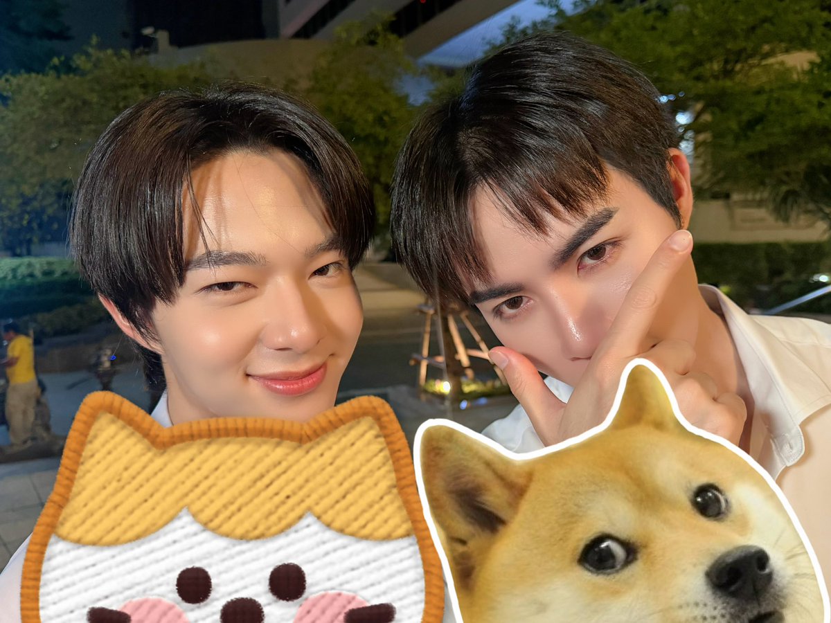 GoodMemoriesDMD's tweet photo. แว้บไปให้กัมใจซนในมนต์รัก
อยากบอกว่าปังมากกก
อะไรใหม่ ๆ ในวงการบันเทิงไทยแน่นอน
หวังถ้วยได้เลย ไม่รู้จะอวยแบบไหน
แต่ม่วนอลังอีหลี 🤩 อยากดูแล้ว (ใจเย็น ๆ)

HUG E LHEE Q1
#มนต์รักฮักอีหลีเปิดกล้องเด้อค่ะ https://t.co/Ff0EsKYm2i