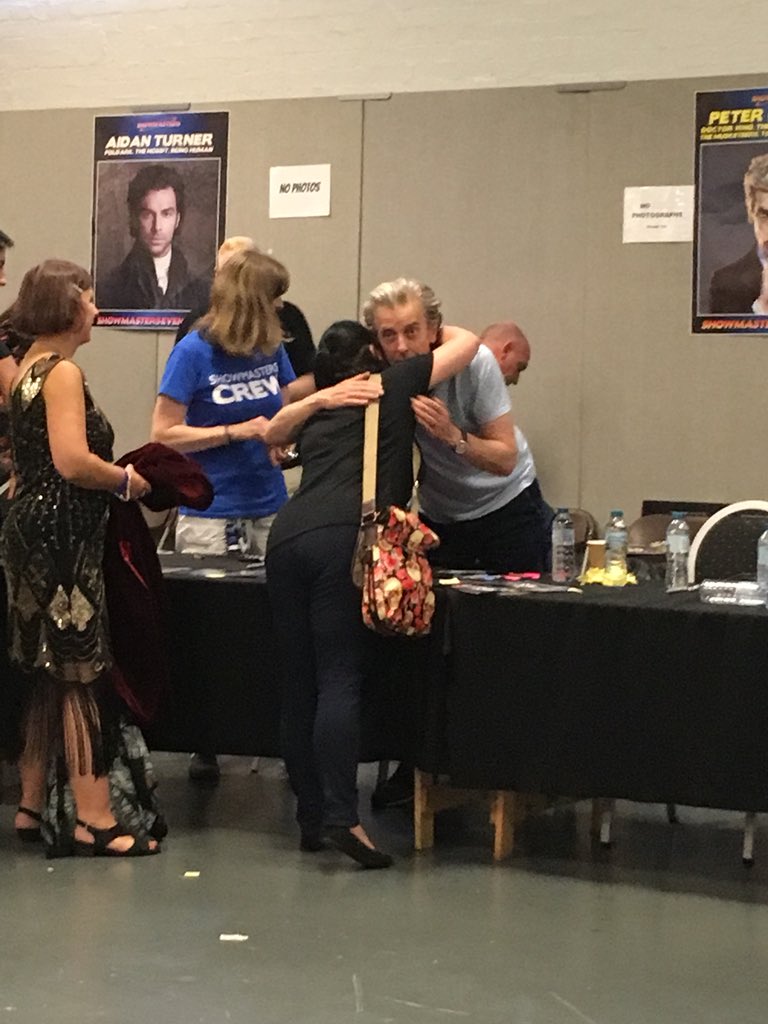 brinatello's tweet photo. “Come here and give me a hug.” 🫂
Those seven words from one the most kindest human beings were given to my friend Elaine (@whofalldifan) during this sweet moment. No matter how strong you are, a hug from someone who cares about you always helps. 🫶 #PeterCapaldi #LFCC #LFCC2018 https://t.co/ZBKnbMvSX3