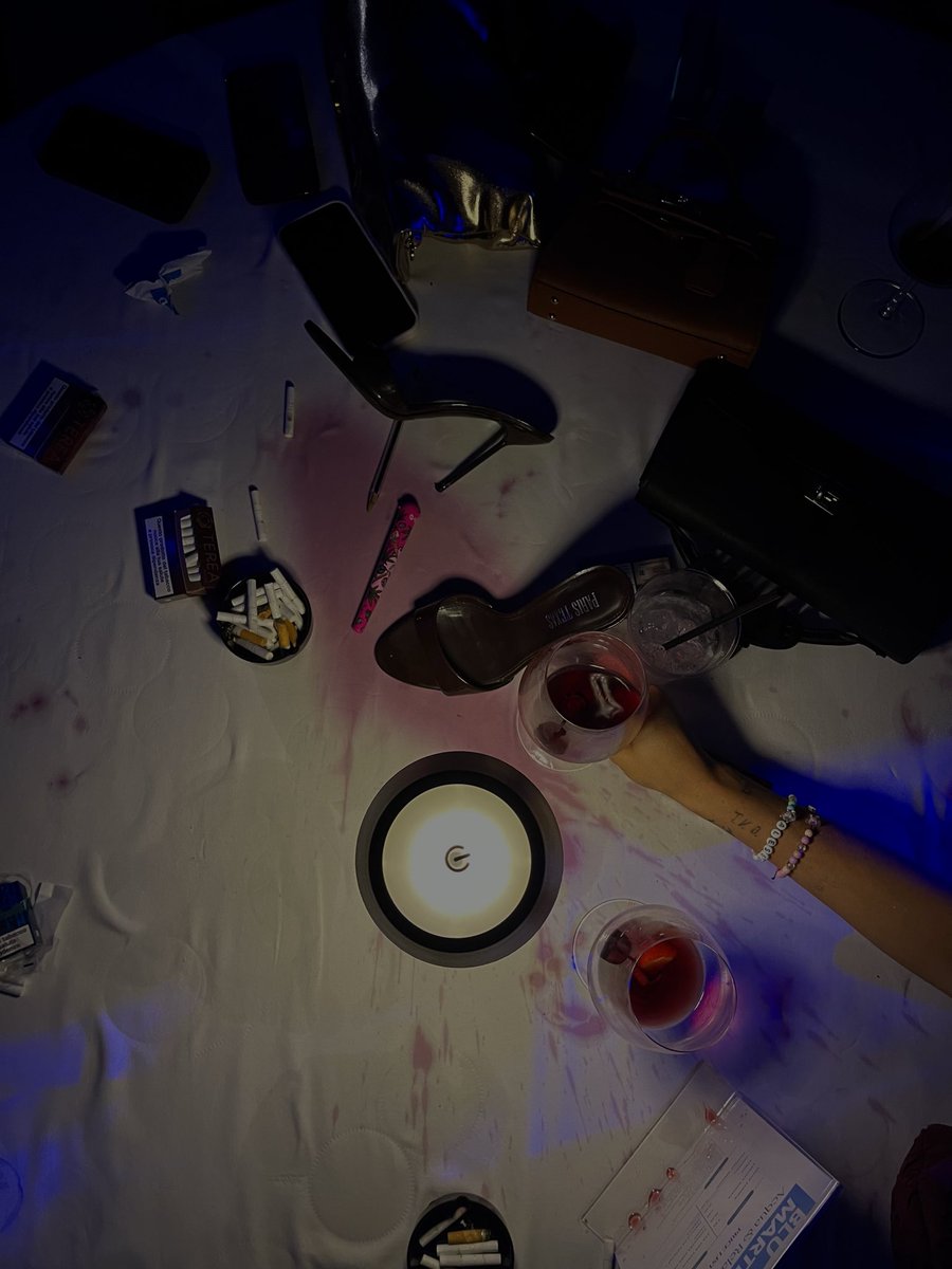 AEB_14's tweet photo. Controlled mess. https://t.co/domqocE10o
