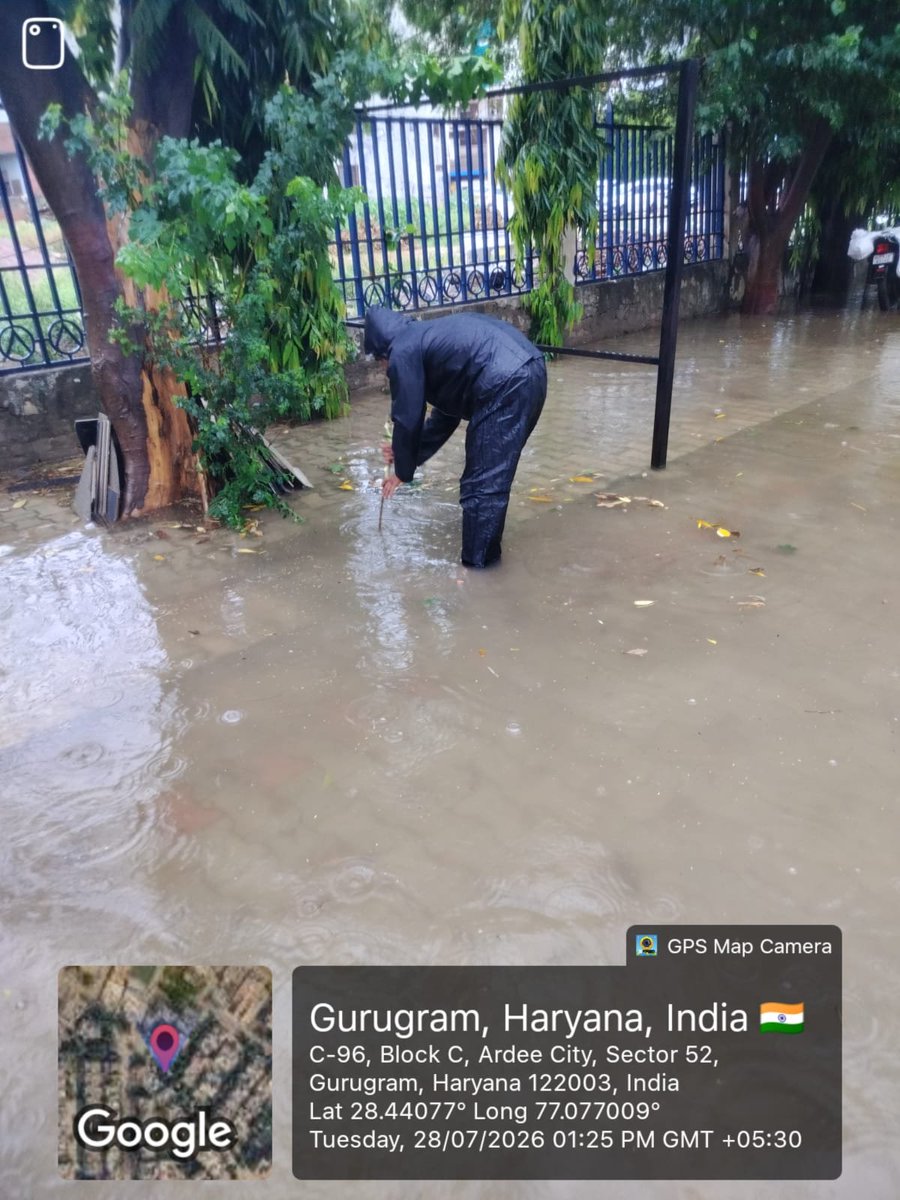 rwa_ardeecity's tweet photo. Water logging Ward 21 Ggn, pathetic state. RWA staff cleared GT in Gate3 ArdeeCity. No MCG support. Once Gate3 GT cleaned MCG officials came for PhotoShoot
 https://t.co/2SIjc0g3iU

@PMOIndia
@cmohry 
@MunCorpGurugram 
@VipulGoelBJP 
@PradeepIAS_HR 
@DC_Gurugram 
@NayabSainiBJP https://t.co/x51ywLTWV4
