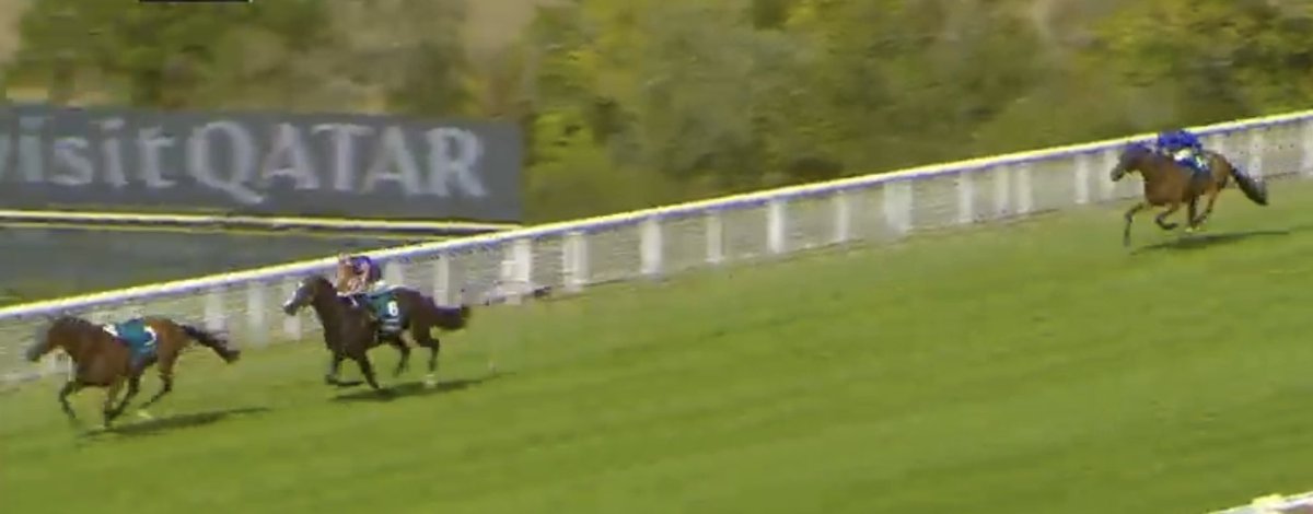 boomscity's tweet photo. Was this fair ? #goodwood 🐎 https://t.co/0qLTXi5O9Y
