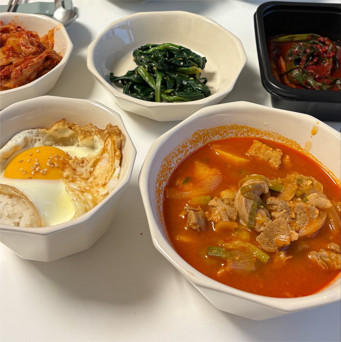 sungi_bab's tweet photo. #식사계트친소 식사계트친소

맛집 찾기 + 맛있는거 해먹기가 일상의 낙인 사람..//♡
같이 마싯는거 공유해요( ´͈ ᵕ `͈ )◞♡
맘찍하면 찾아가용❤️❤️ https://t.co/jxyDoy5CR1