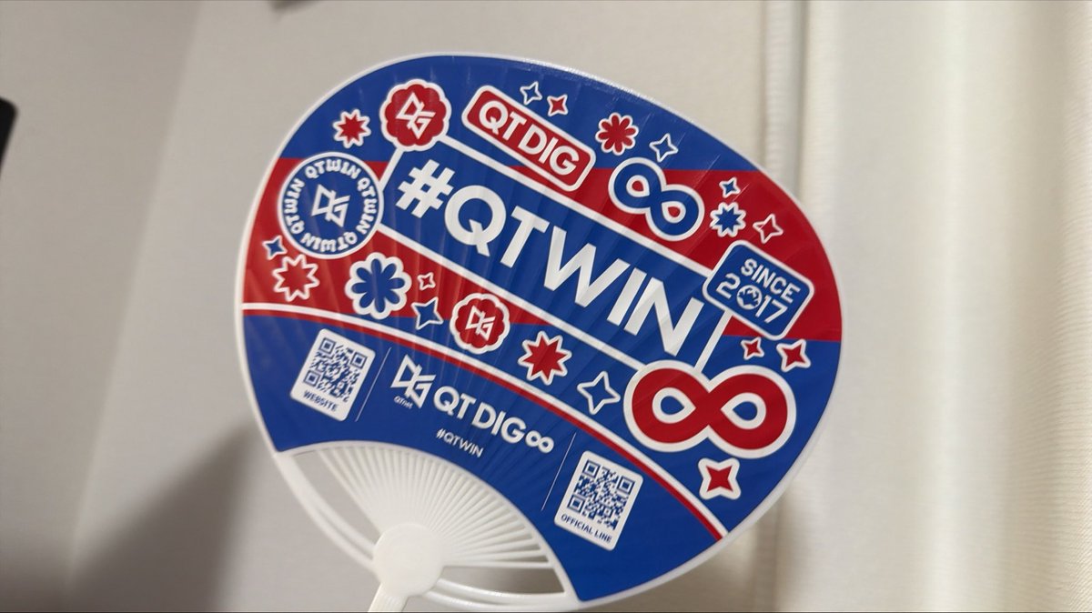 ca3y191644's tweet photo. 物販でもらったうちわサイズ感丁度よすぎる
QTD感あるカラーとデザインも好みでスキ‼️ https://t.co/0Kj2Zxb4wx
