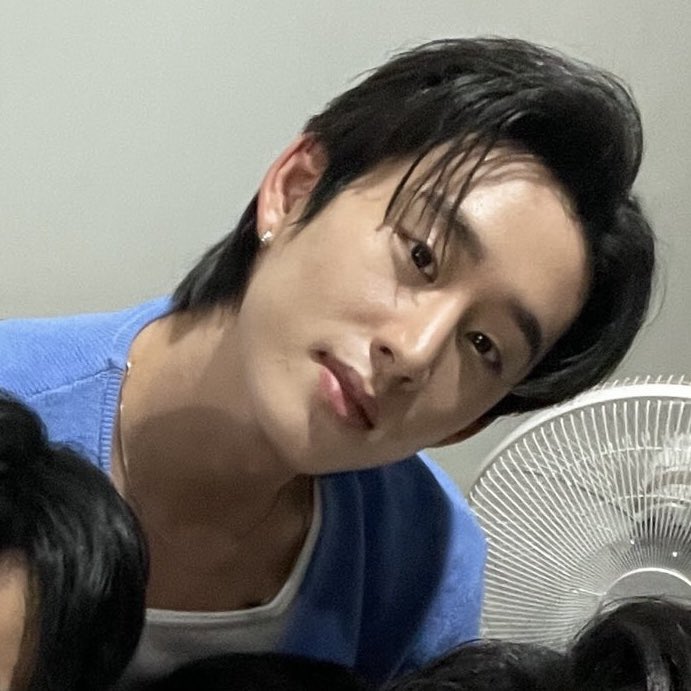 imnotblooming's tweet photo. วันนี้ได้เห็นวิลเลี่ยมเอสก่อนเที่ยงคืนละค้าบบ! 😋

#YouManiacSeriesQ26
#WilliamEst #วิลเลี่ยมเอส https://t.co/mWy0sOI0gx