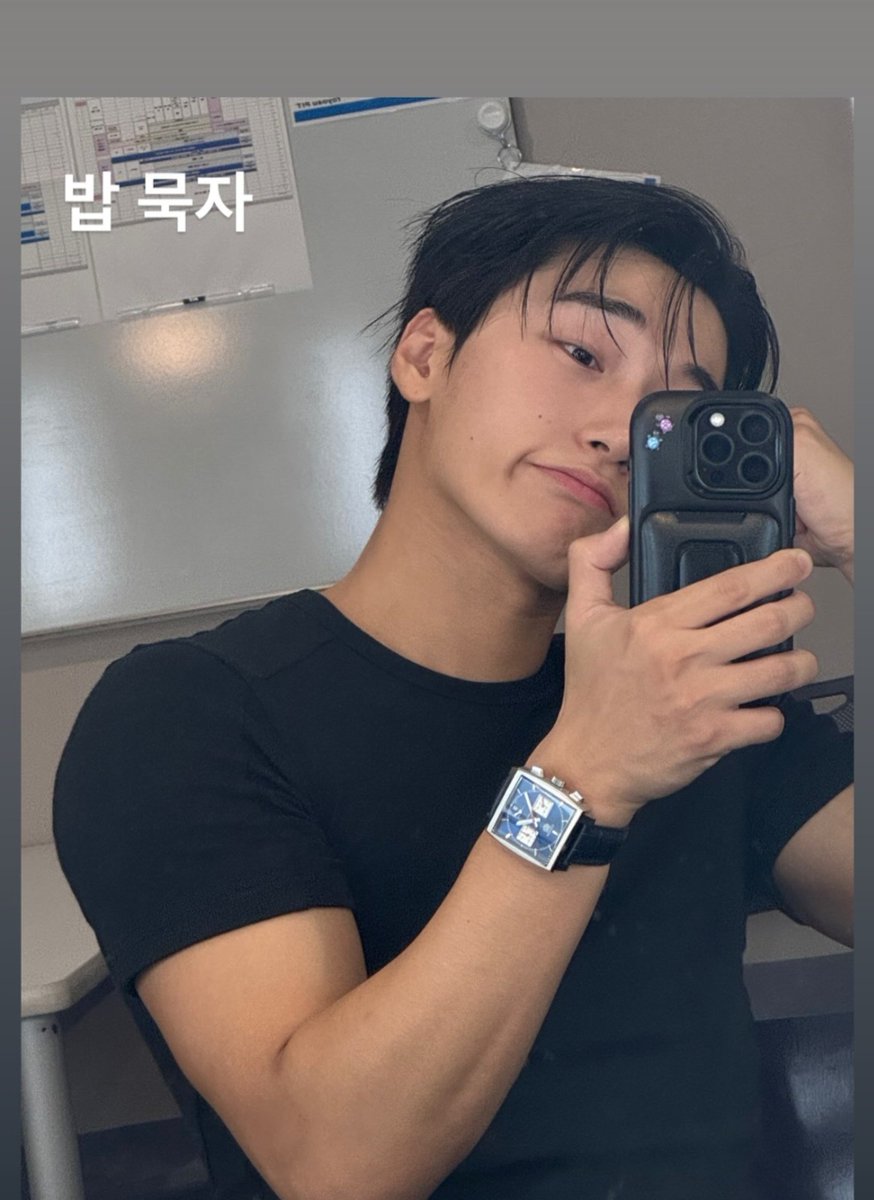 nr_reason10's tweet photo. 표정 왜 새침한데...  어서와 우리 또 만나네?👋 내가 미안햅니다...🙇‍♀️🙇‍♀️ https://t.co/hVgejc8vRI