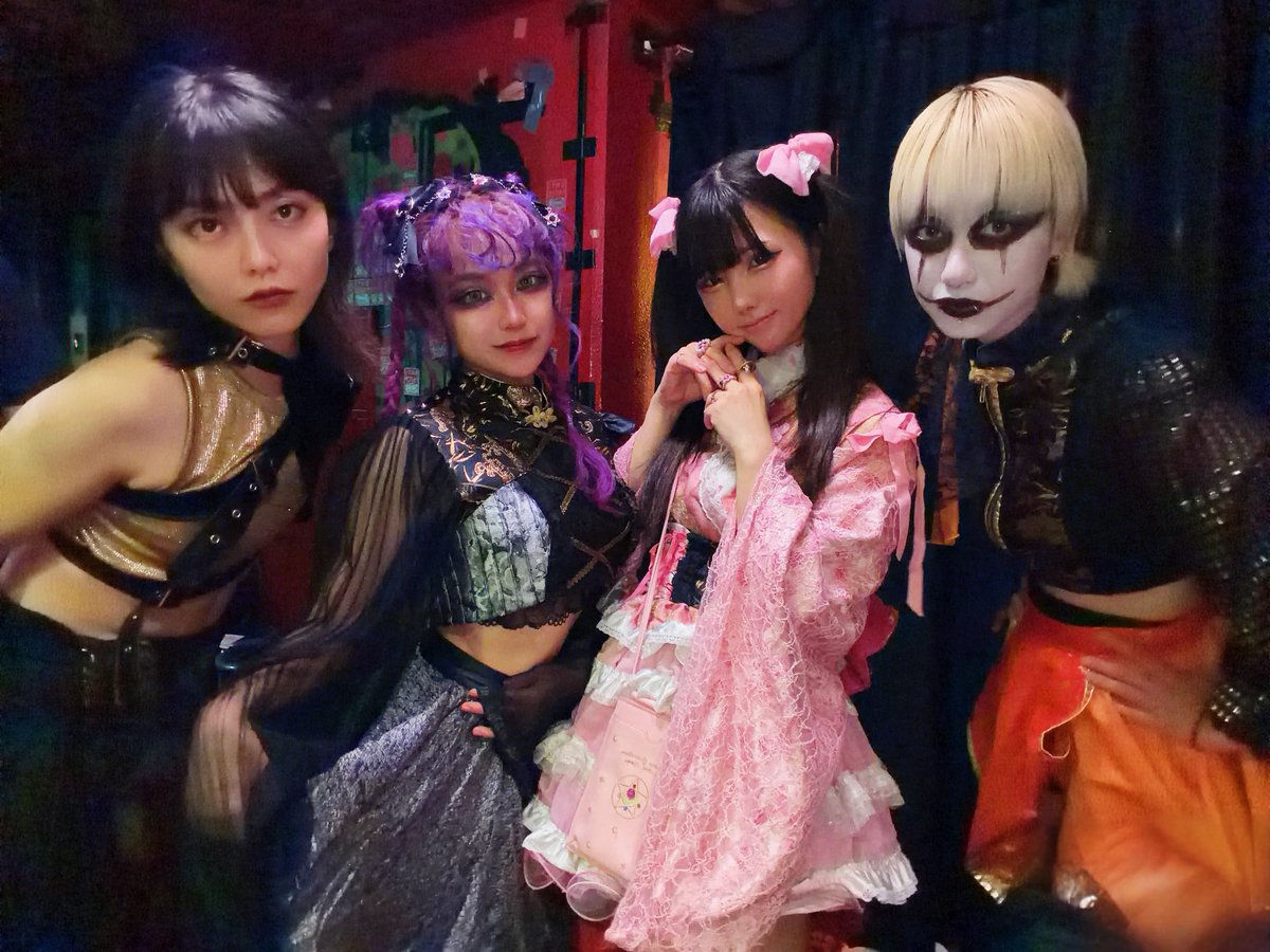 mybnplove's tweet photo. shinjuku ANTIKNOCK presents【Made in Heaven vol.34】有り難う御座いました！！！
平日天国に召されたお気持ちはどうでしたか？最高のフロアとお時間に感謝です✨

【セットリスト】（全編バンドセット）
生樂
密酔
遵烈
彩掛
涙星
蒼響 https://t.co/d8pNrDwrj8